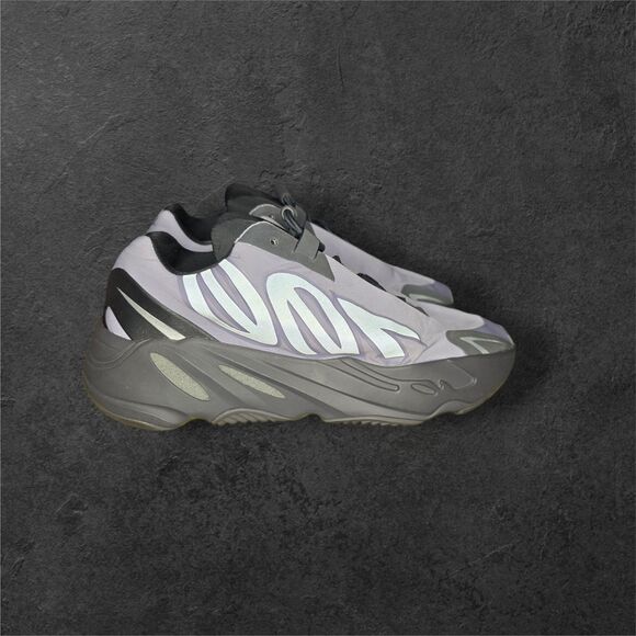 Adidas Yeezy Boost 700 MNVN Geode Purple Shoes Sneakers Size 6.5 Retro Rare
